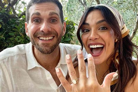 Odelya Halevi Gets Engaged to Boyfriend Aaron Mazor – See the。